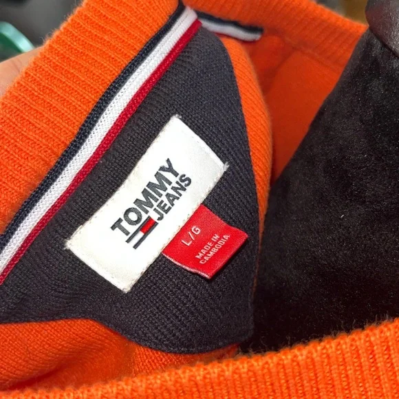 Tommy Hilfiger Jeans Orange Cropped Logo Sweater - Picture 6 of 10
